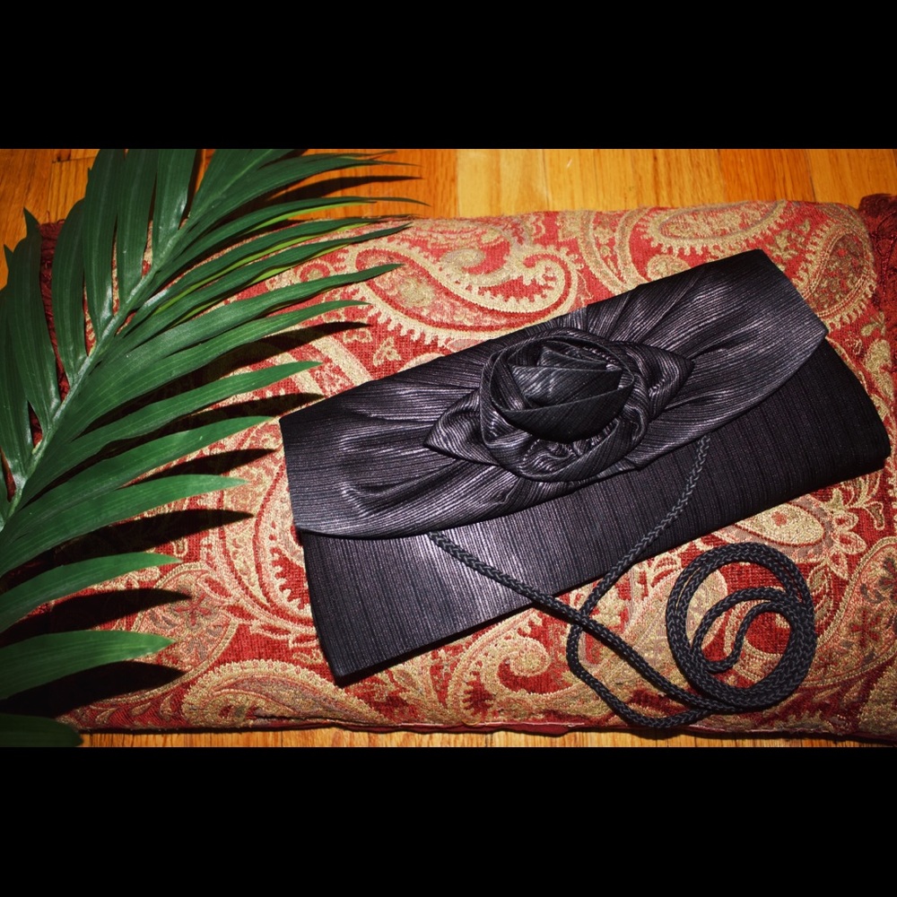 Formal Rose black purse